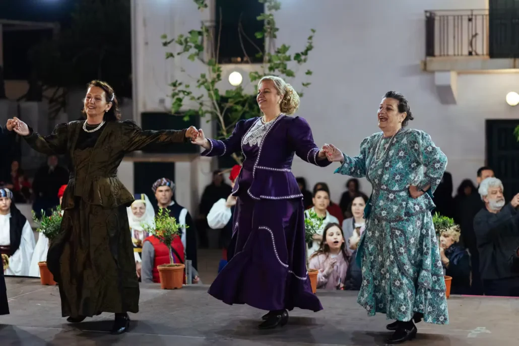 351 Ανεμόεσσα στης ανεμόεσσας τους ρυθμούς χορεύουμε αντάμα - φεστιβάλ χορού στη Σκύρο 2024
